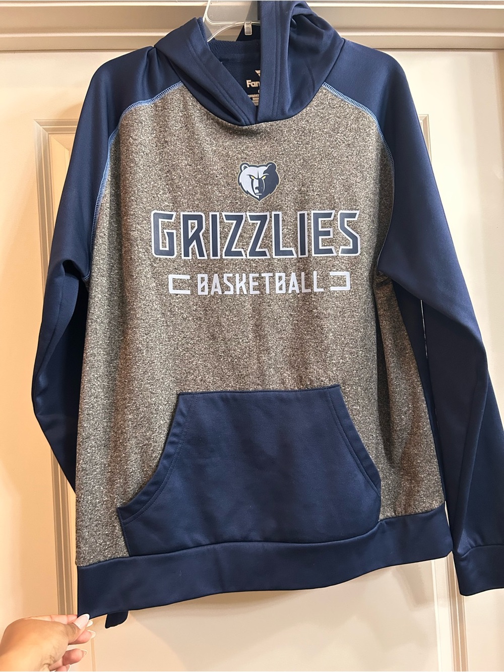 Grizzlies Basketball Men's Pullover Hoodie Large